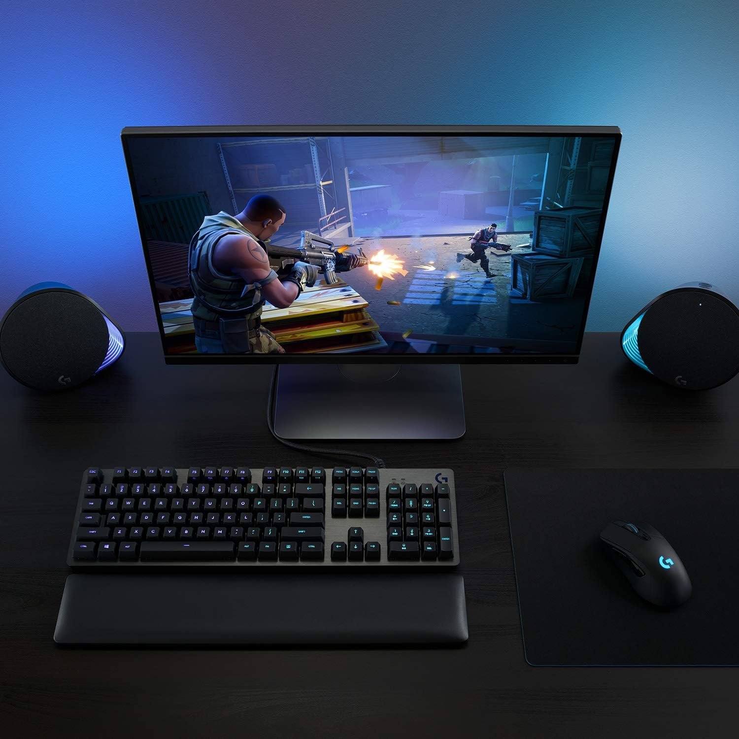 Mouse Logitech G703 Hero em fundo escuro